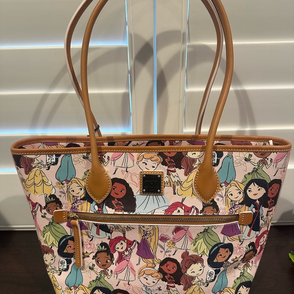 NWT 2022 Dooney & Bourke Disney Princess Ariel-Tiana-Mulan-Jasmine and More Tote